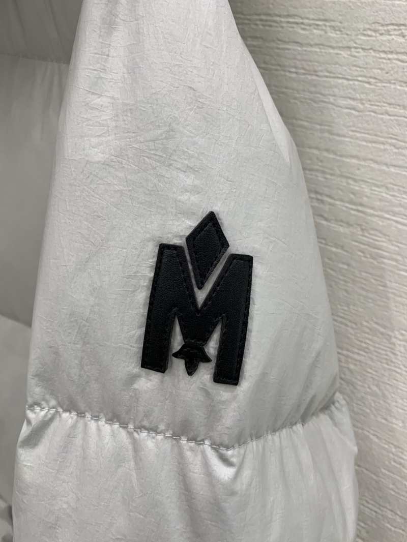 MACKAGE